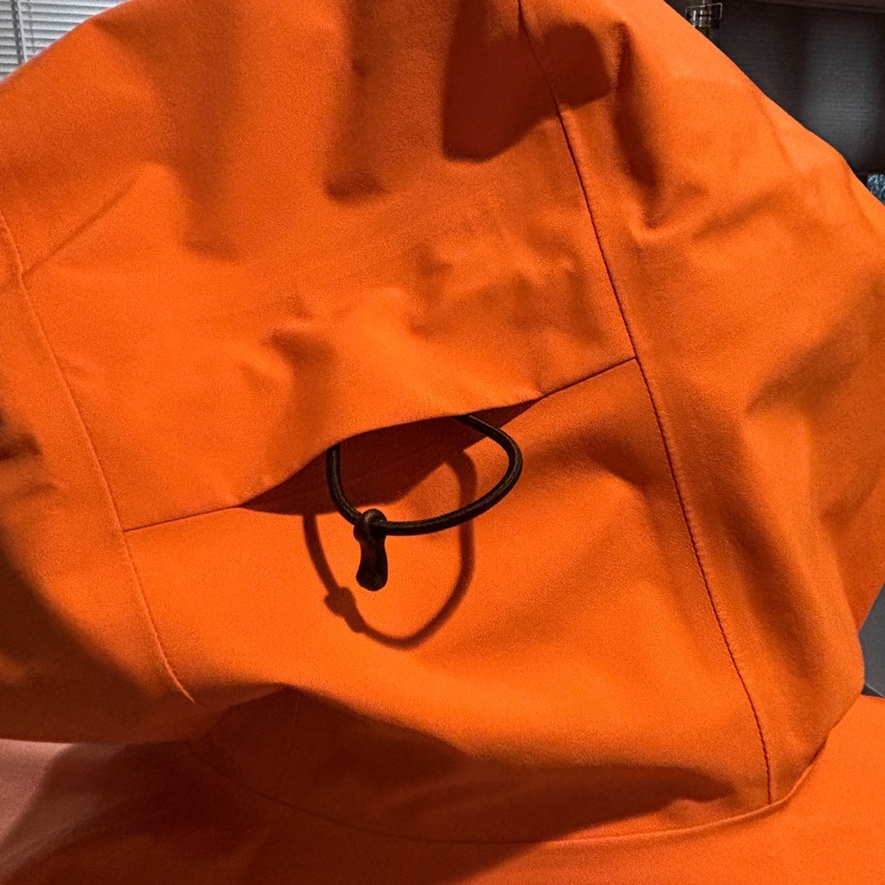 Arc'teryx Women's Codetta Rain Jacket- Peach Color - Picture 4 of 8